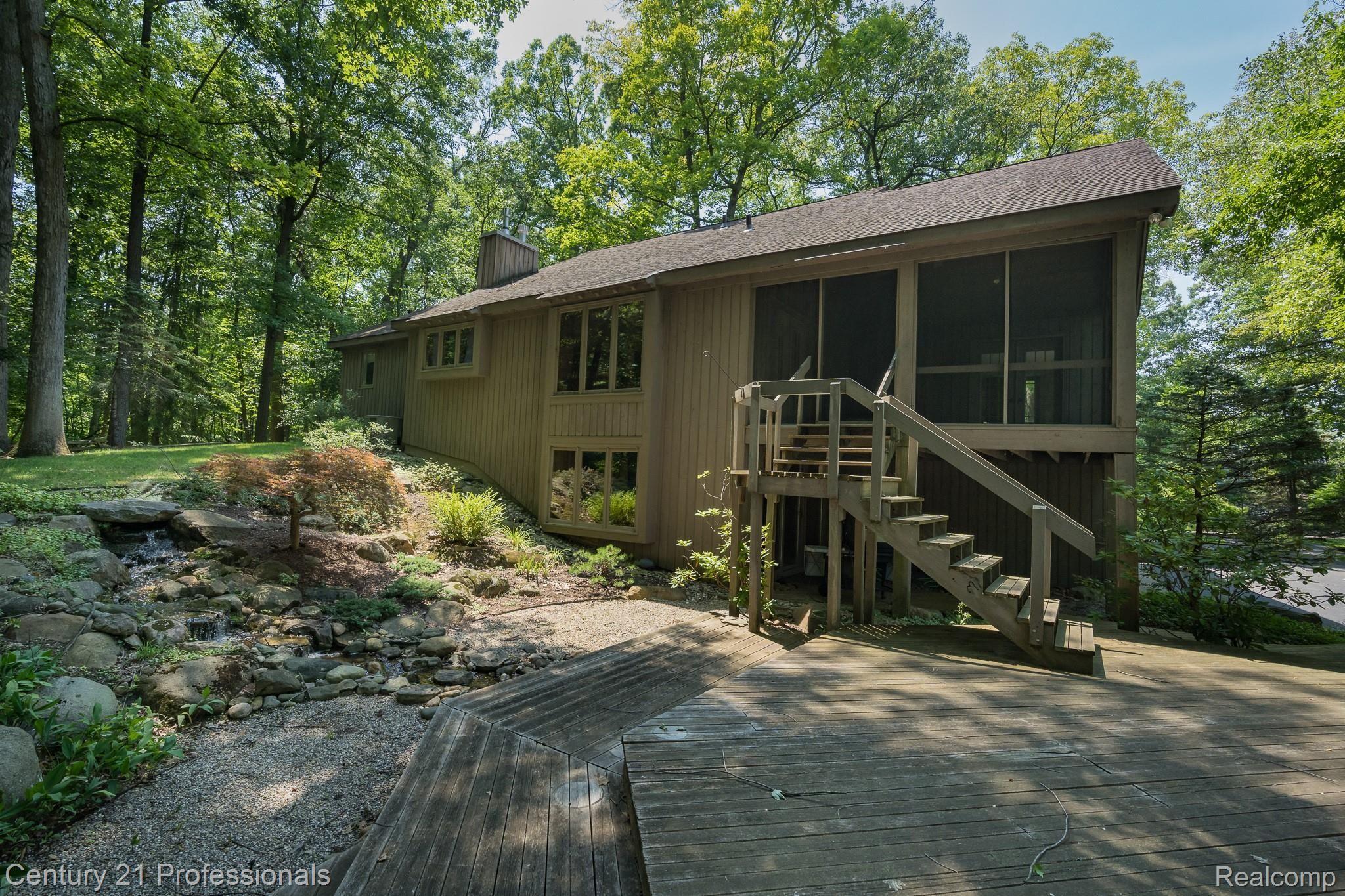 4781 Freer Street Rochester, MI 48306 - Photo 34 of 53 Freer MLS-W047.jpg
