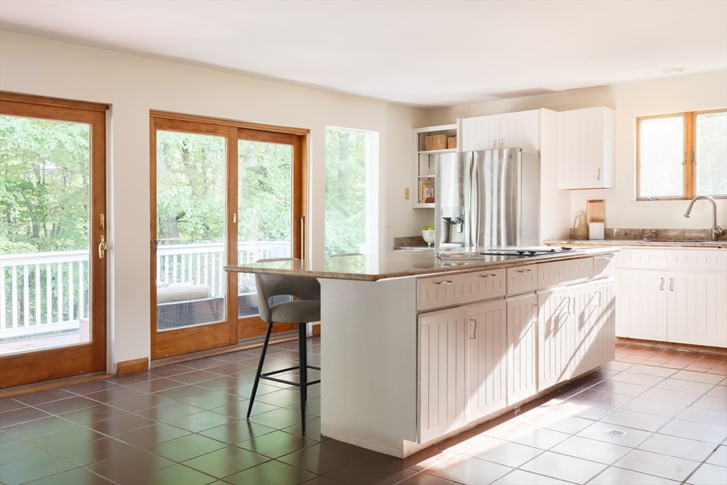 185 Maple Street Stow, MA 01775 - Photo 9 of 31