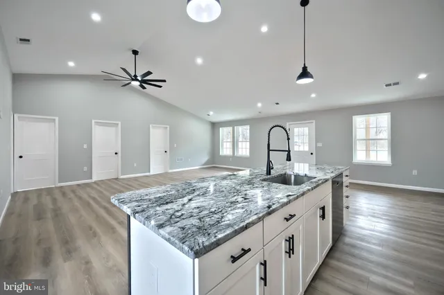 $394,500 | 10620 Enfield Road, Felton, PA 17322