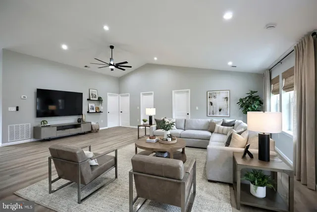 $394,500 | 10620 Enfield Road, Felton, PA 17322