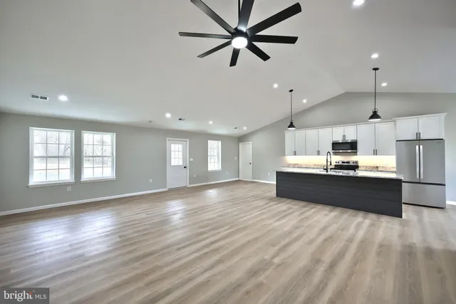 $394,500 | 10620 Enfield Road, Felton, PA 17322