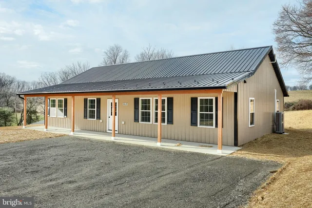 $394,500 | 10620 Enfield Road, Felton, PA 17322