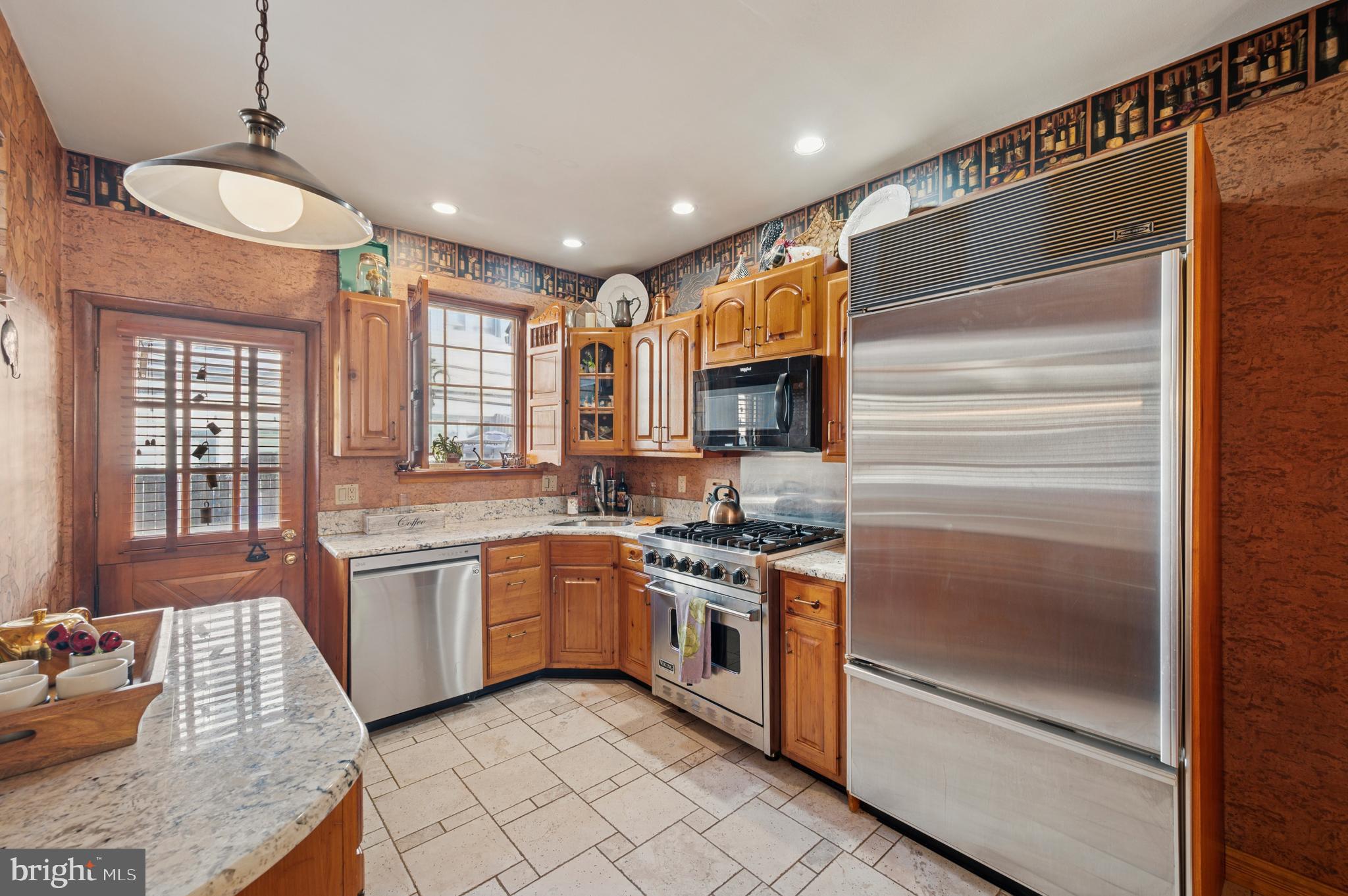 2325 South Lambert Street Philadelphia, PA 19145 - Photo 9 of 15 Gallery Image 9