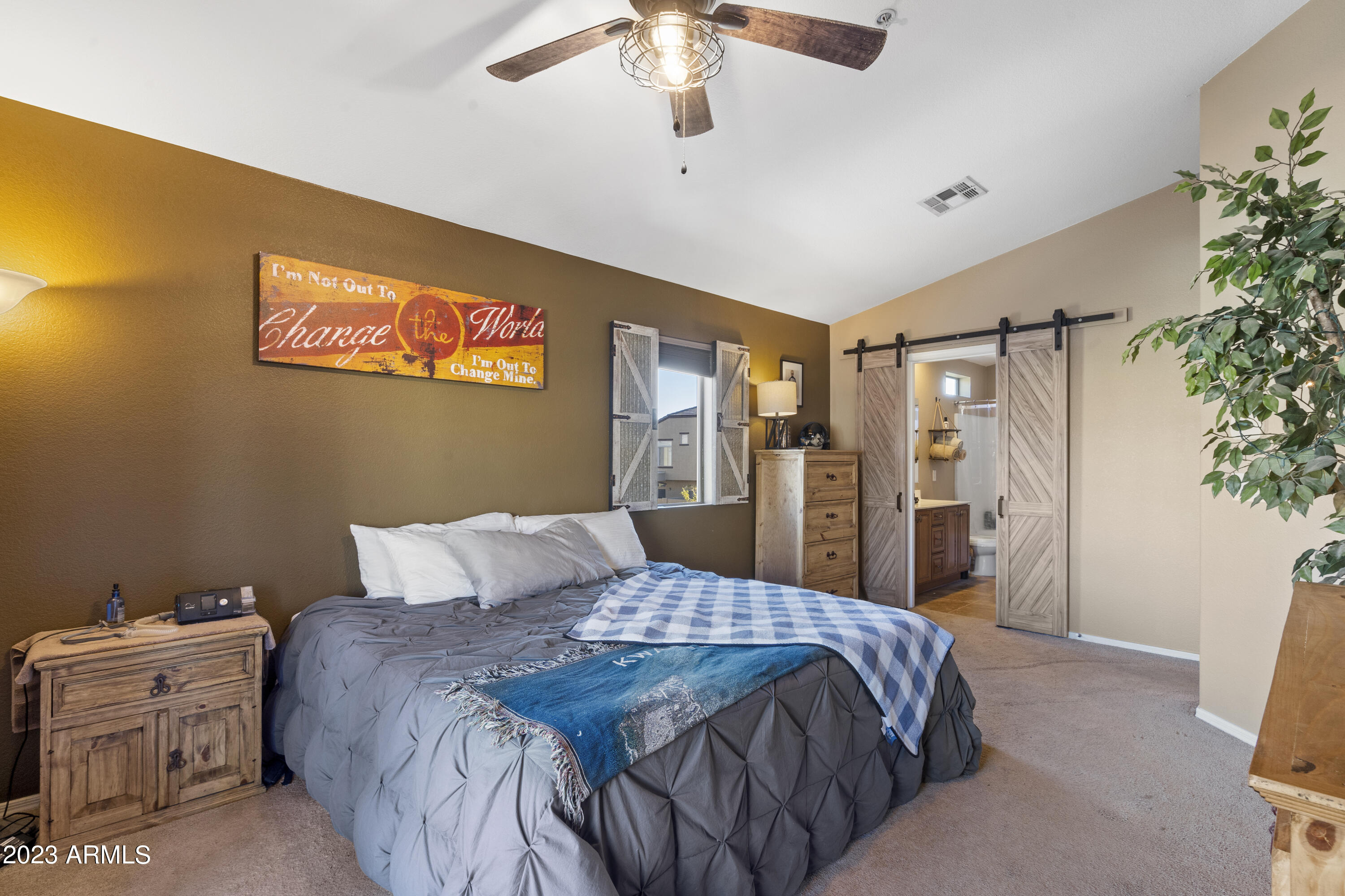 2725 East Mine Creek Road, Unit 2058 Phoenix, AZ 85024 - Photo 6 of 12 15-Primary Bedroom