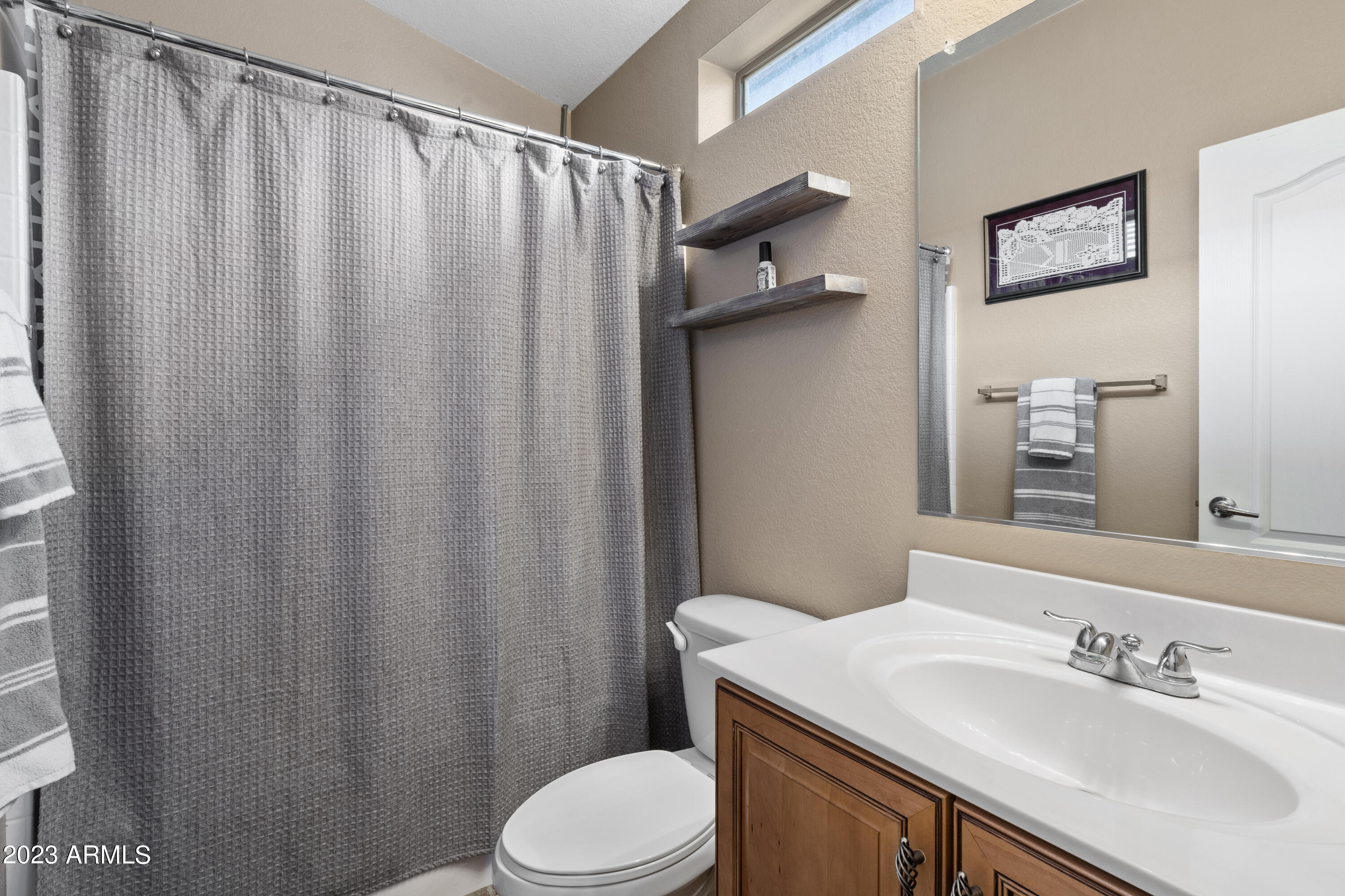 2725 East Mine Creek Road, Unit 2058 Phoenix, AZ 85024 - Photo 9 of 12 18-Bathroom