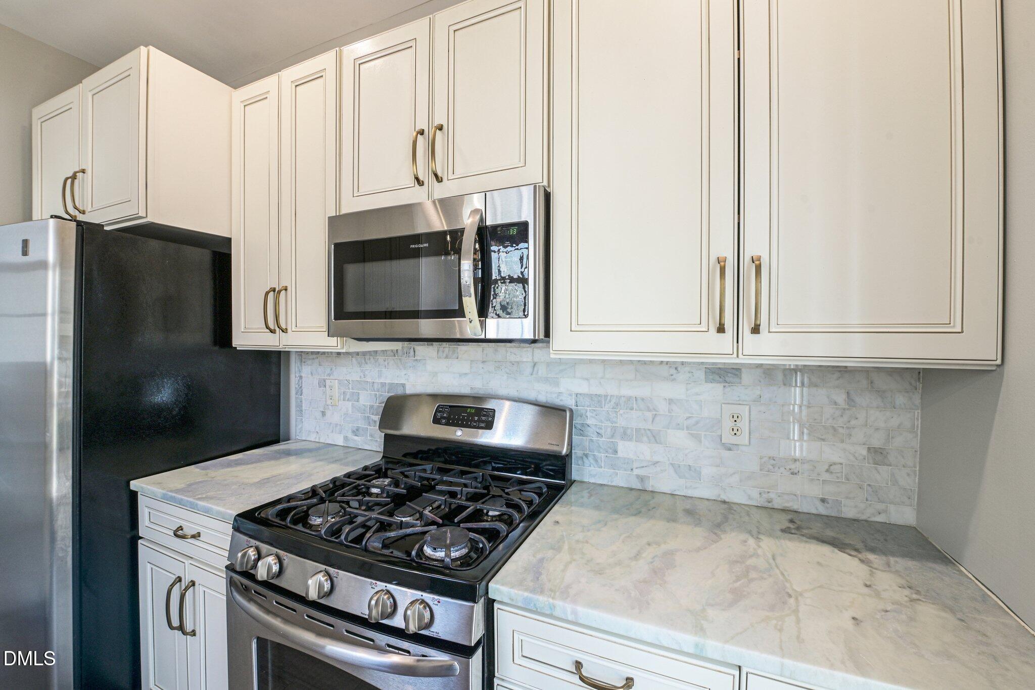 2230 Long Pine Lane Raleigh, NC 27603 - Photo 4 of 32 10-web-or-mls-Long Pine Ln-S1403-010