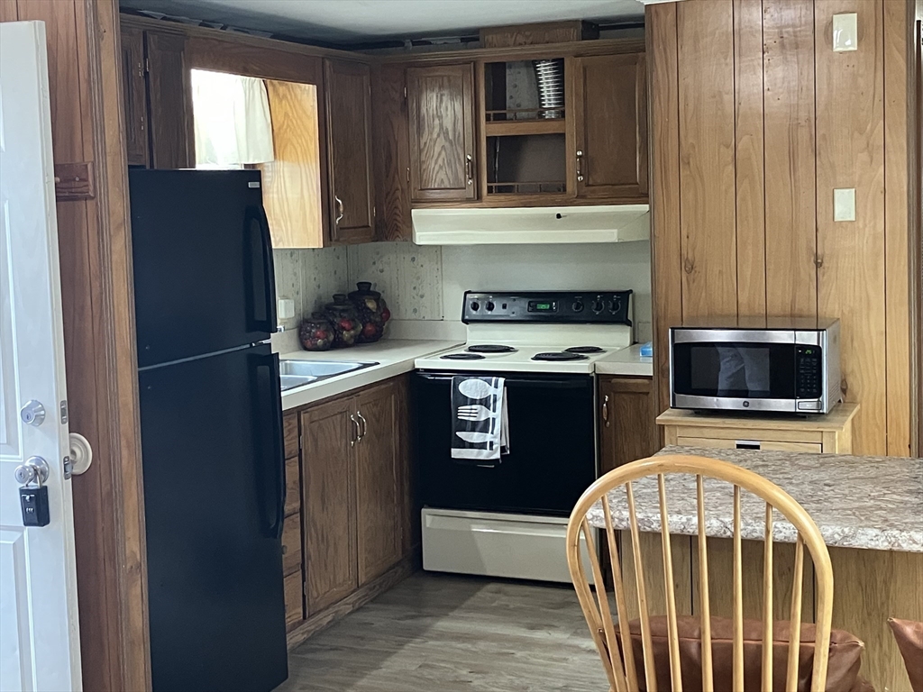 93 Grochmal Avenue, Unit 102 Springfield, MA 01151 - Photo 3 of 14 Gallery Image 3