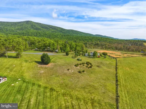 $399,900 | 340 Nazareth Drive, Fort Valley, VA 22652