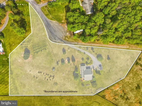 $399,900 | 340 Nazareth Drive, Fort Valley, VA 22652