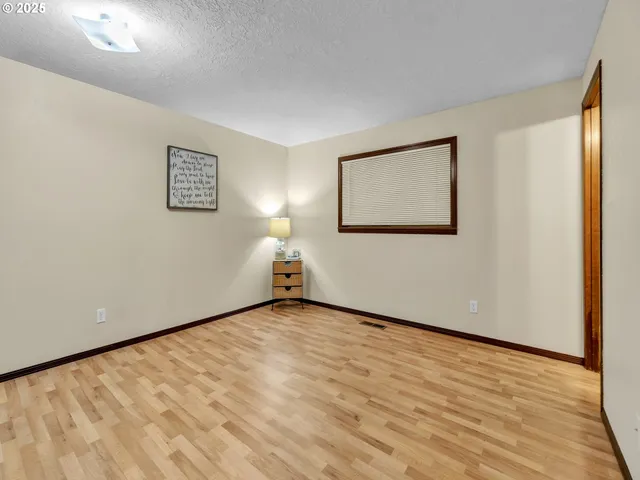 $399,000 | 1977 Maplewood Court South, Salem, OR 97306