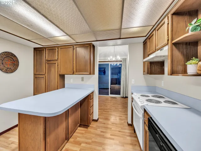 $399,000 | 1977 Maplewood Court South, Salem, OR 97306