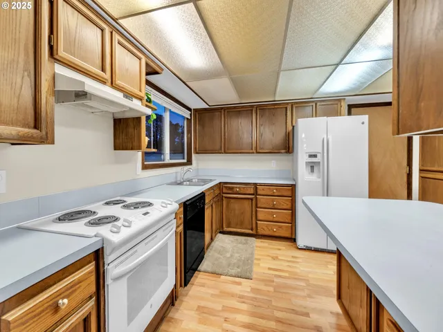 $399,000 | 1977 Maplewood Court South, Salem, OR 97306