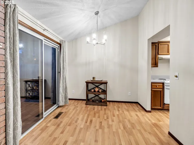 $399,000 | 1977 Maplewood Court South, Salem, OR 97306