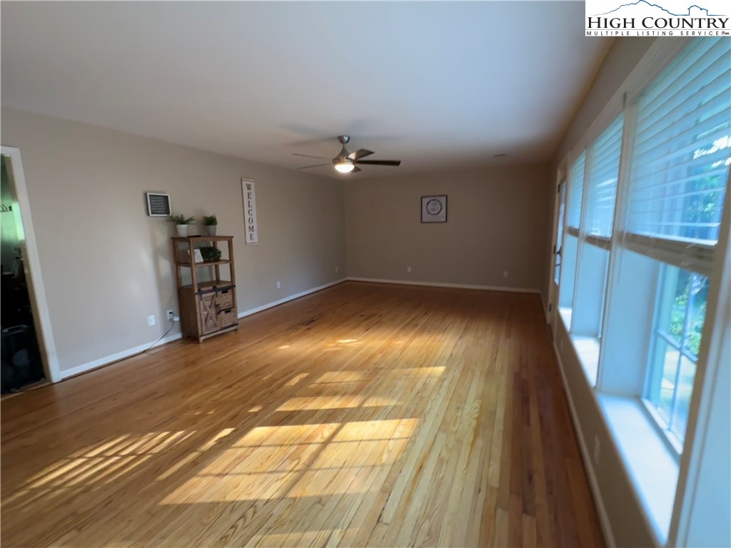 320 North Main Street Jefferson, NC 28640 - Photo 6 of 28 a view of entryway