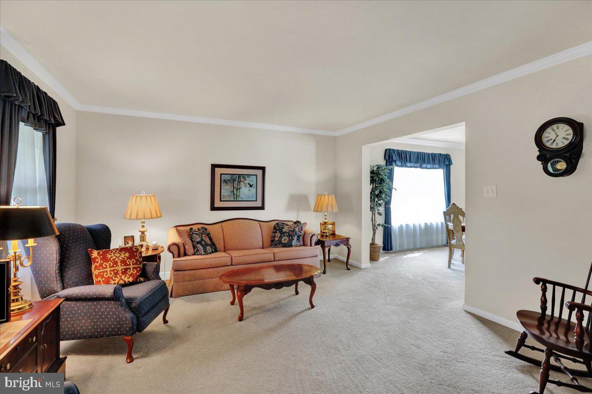 25 Thymebrook Drive Reading, PA 19606 - Photo 4 of 31