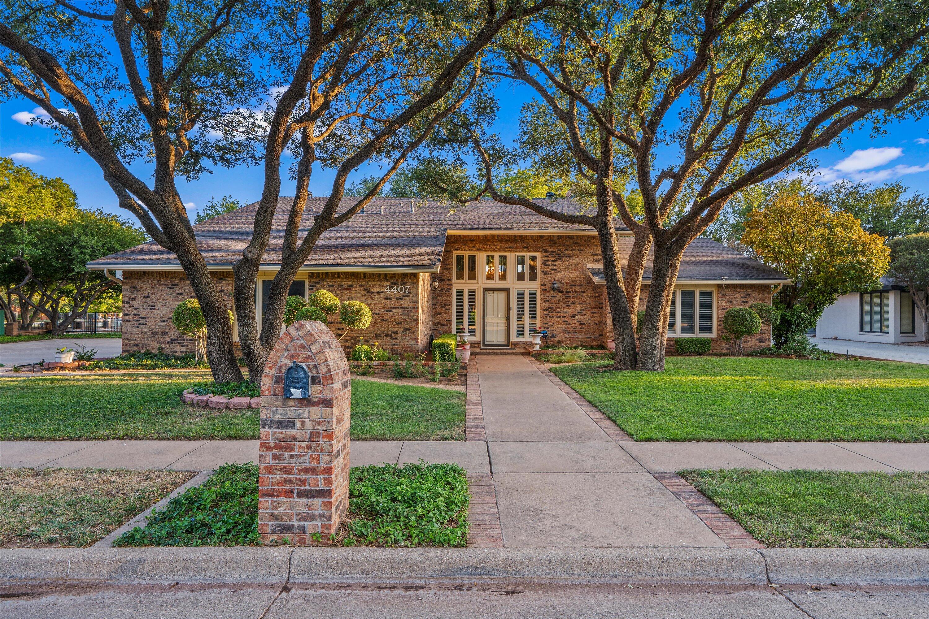 4407 89th Street Lubbock, TX 79424 - Photo 4 of 50 02-4407 89th St