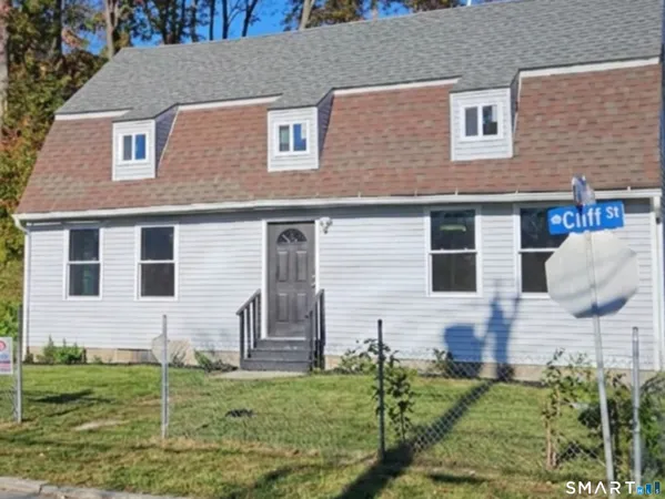 $1,700 | 158 Cliff Street, Norwich, CT 06360