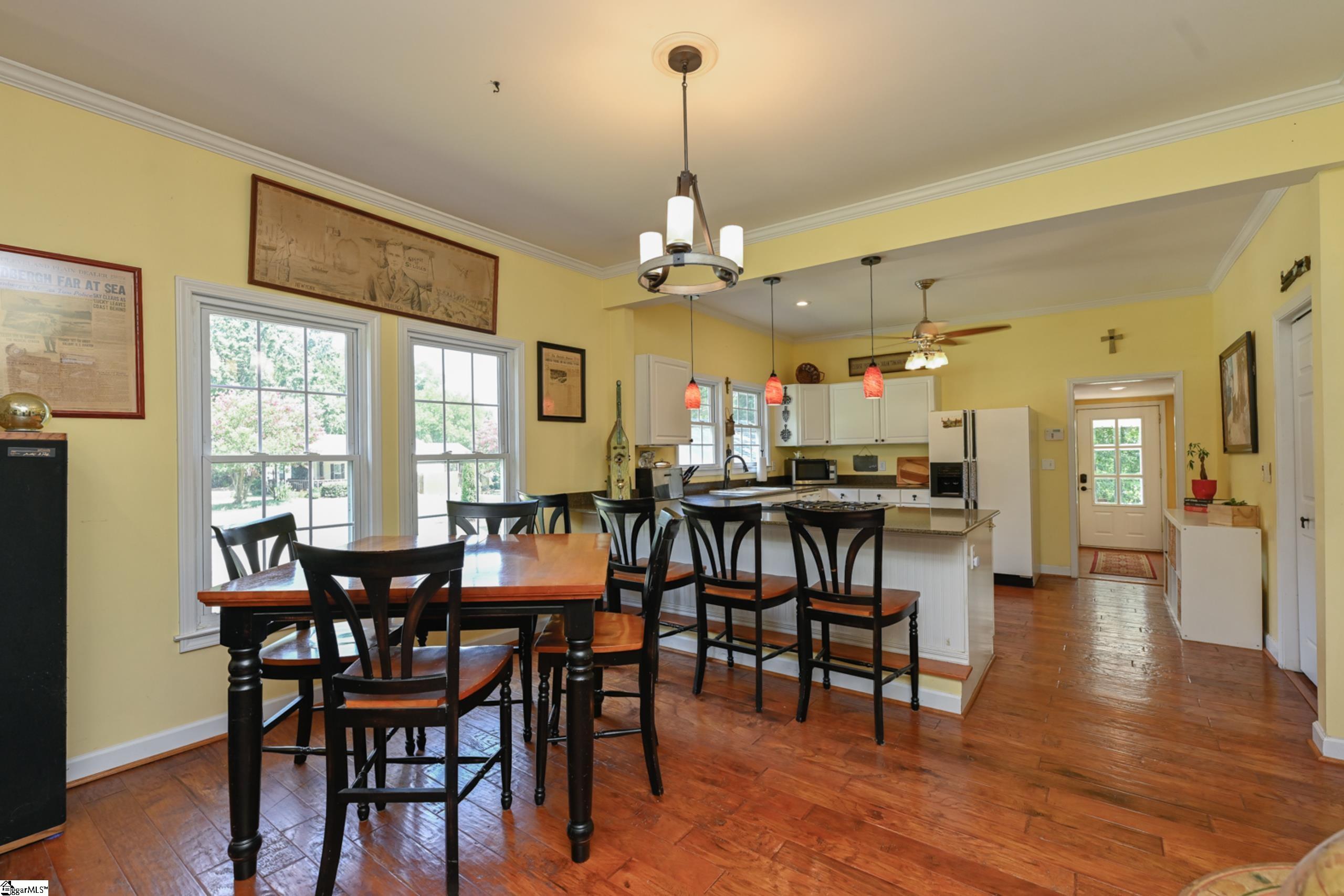 1611 East Georgia Road Woodruff, SC 29388 - Photo 8 of 21