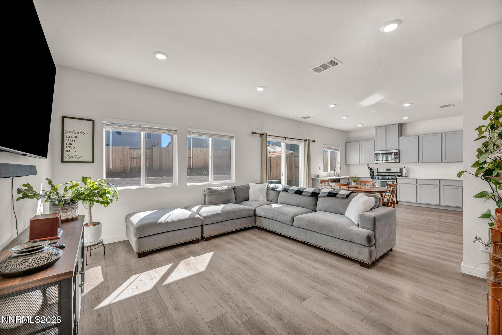 8830 Gazing Star Drive Reno, NV 89506 - Photo 6 of 42 71-web-or-mls-8830-gazing-star-dr