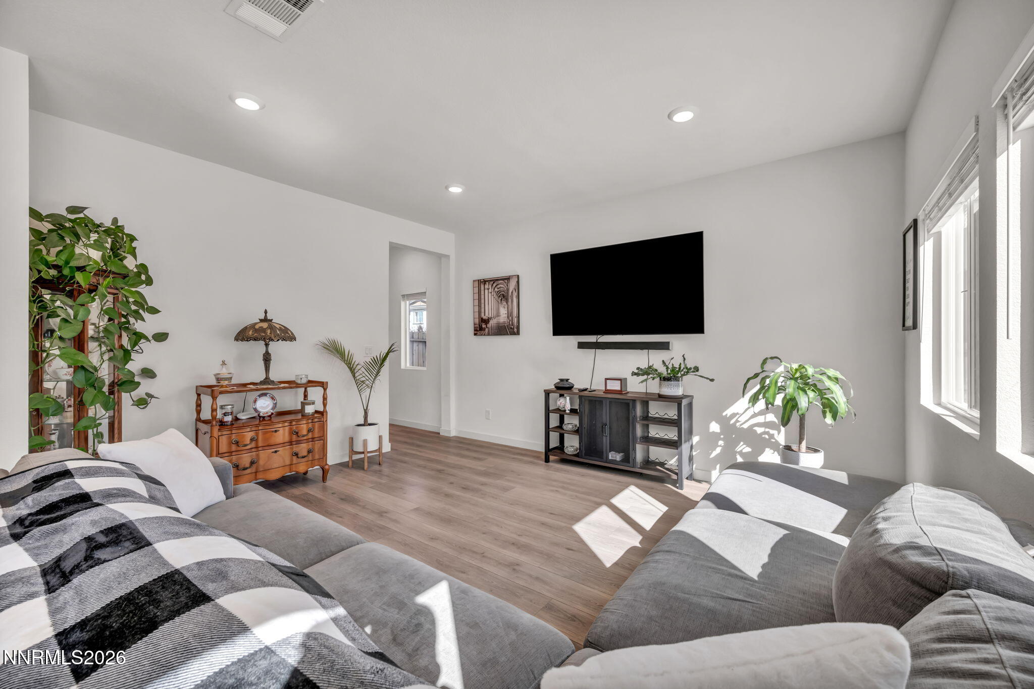 8830 Gazing Star Drive Reno, NV 89506 - Photo 9 of 42 68-web-or-mls-8830-gazing-star-dr