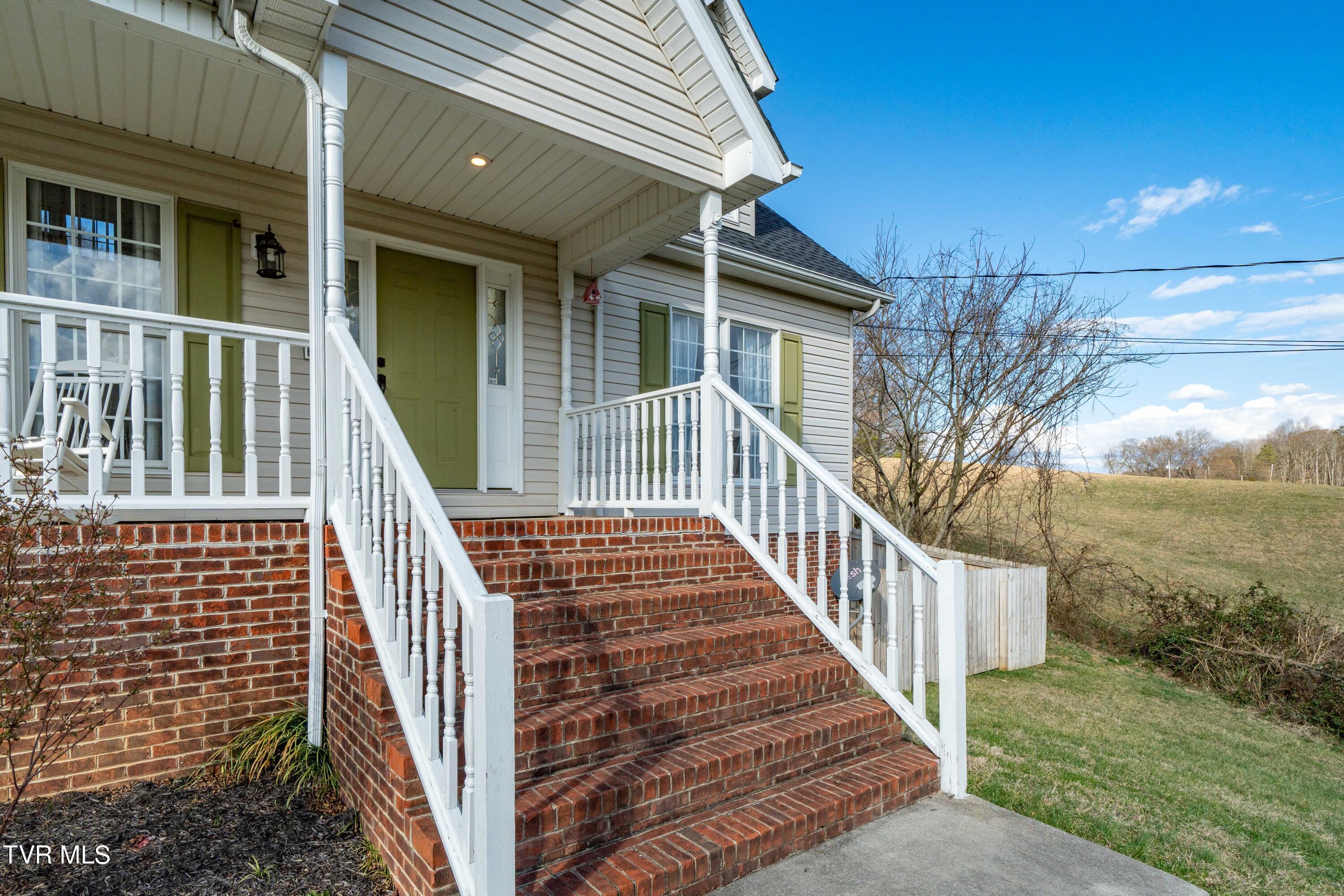 2500 Cherokee Road Johnson City, TN 37604 - Photo 4 of 15 2500 CHEROKEE RD (7 of 59)