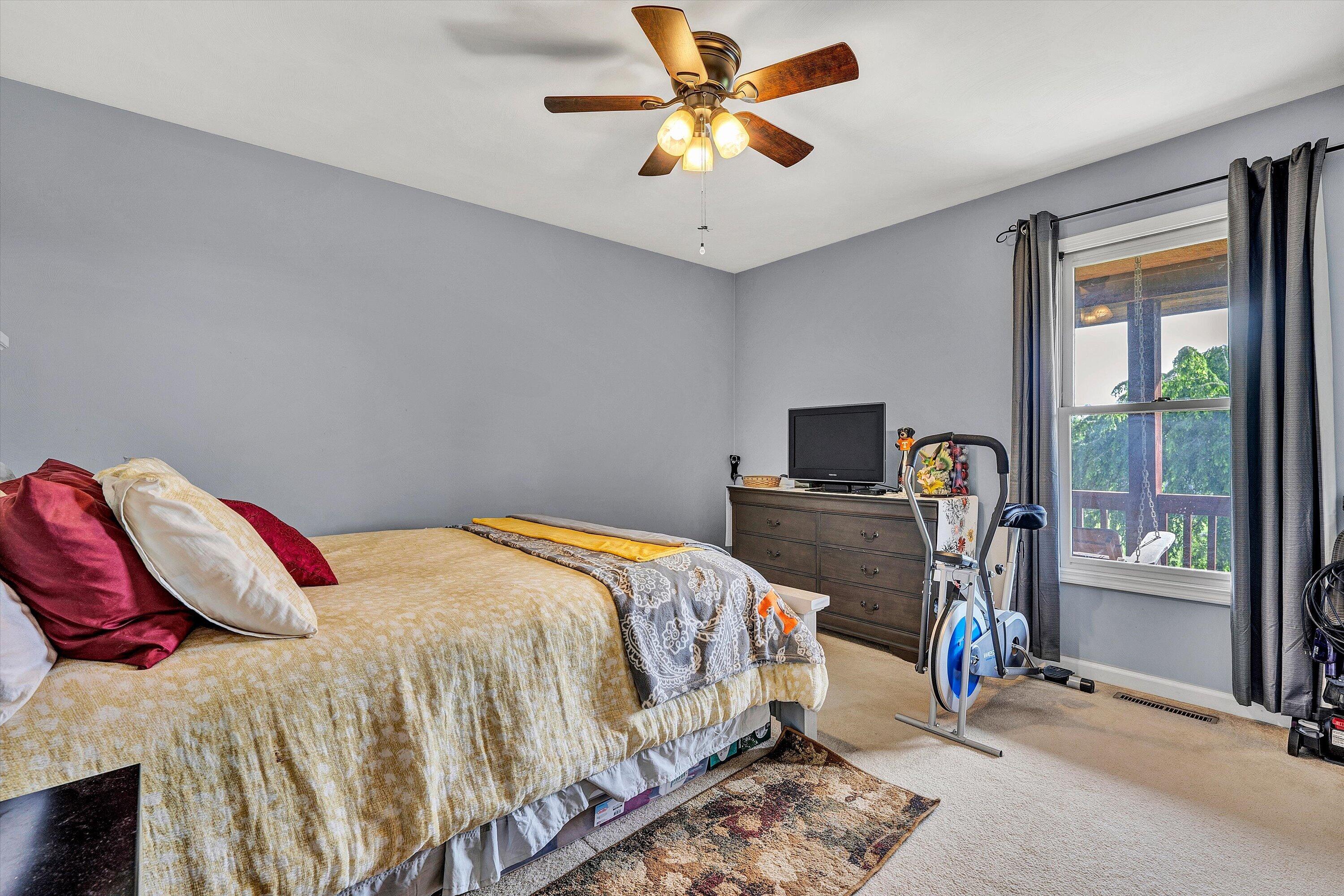 1550 Vernon Lane Blue Ridge, VA 24064 - Photo 24 of 45 24-SGP-00958