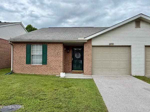 $249,900 | 8045 Stablegate Way, Powell, TN 37849