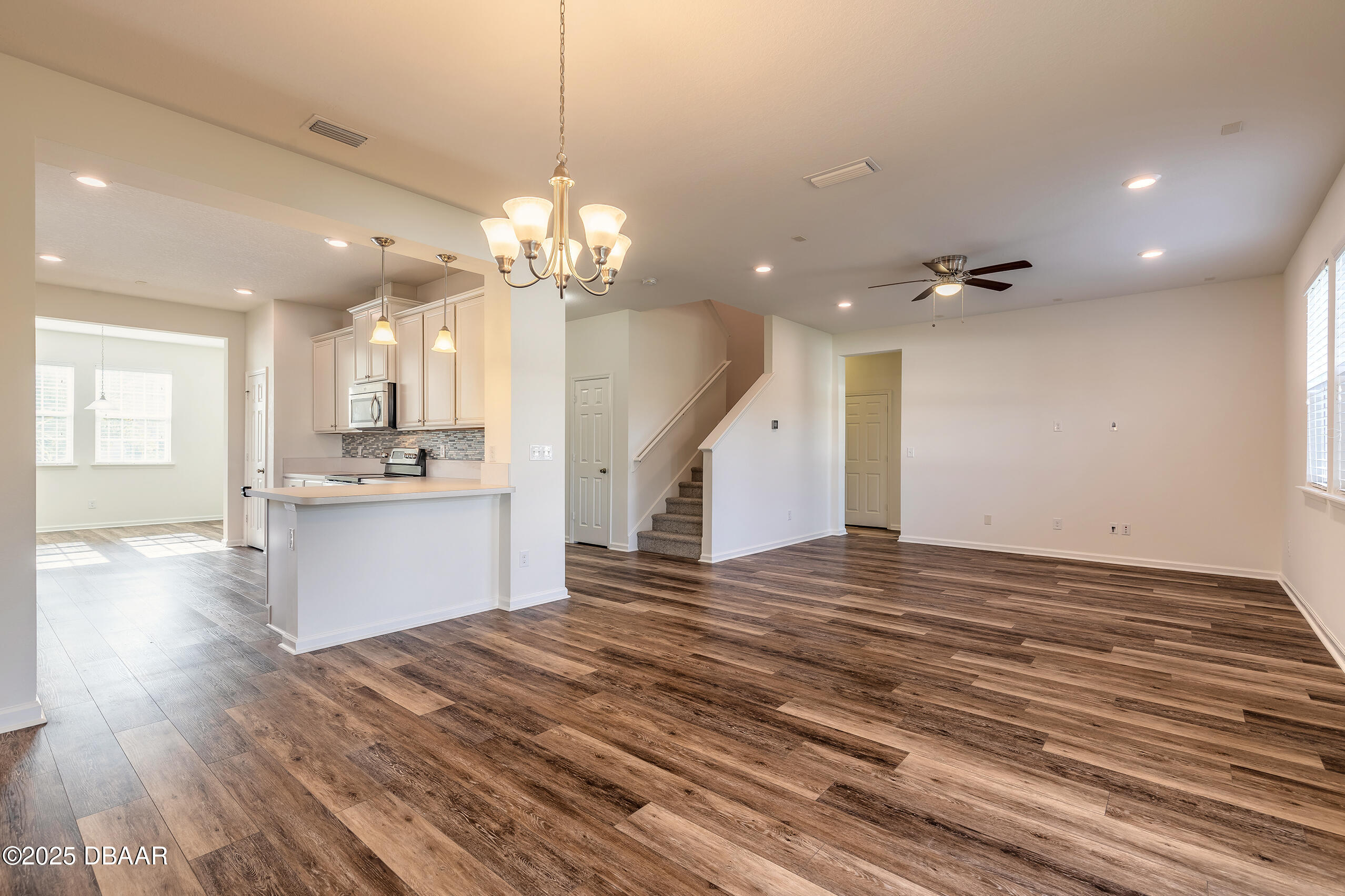 132 Pergola Place Ormond Beach, FL 32174 - Photo 9 of 40 132-10