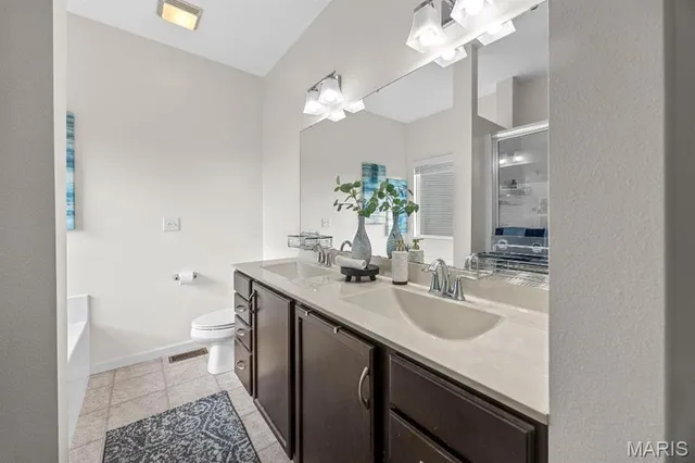 $350,000 | 5602 Coneflower Court, Wood River, IL 62095