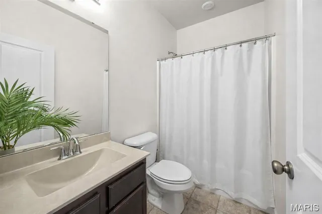 $350,000 | 5602 Coneflower Court, Wood River, IL 62095