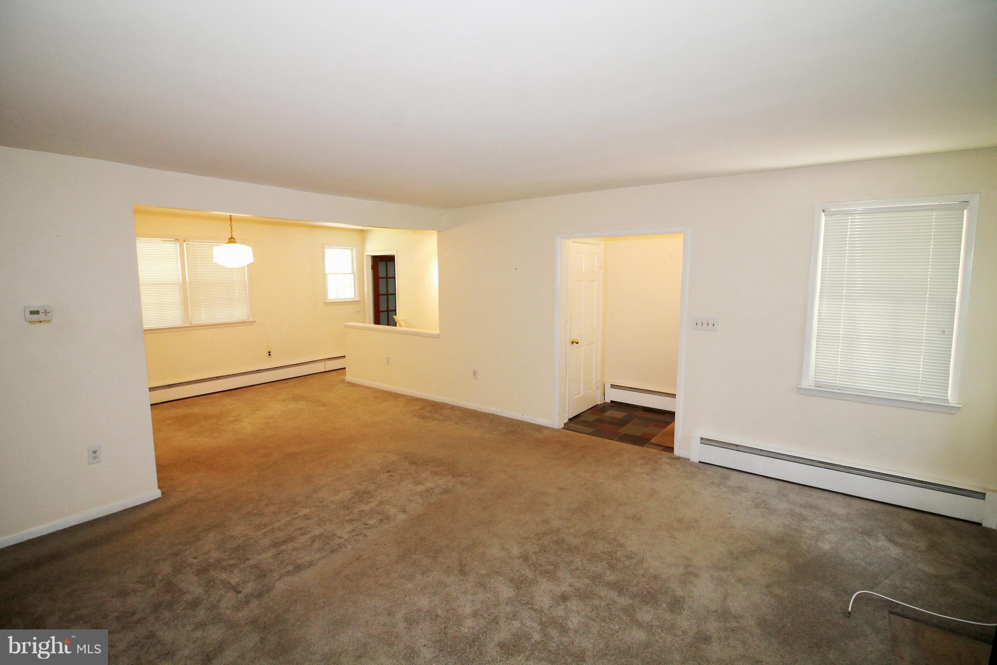 34 Cedarhill Road Randallstown, MD 21133 - Photo 3 of 30 Living Room