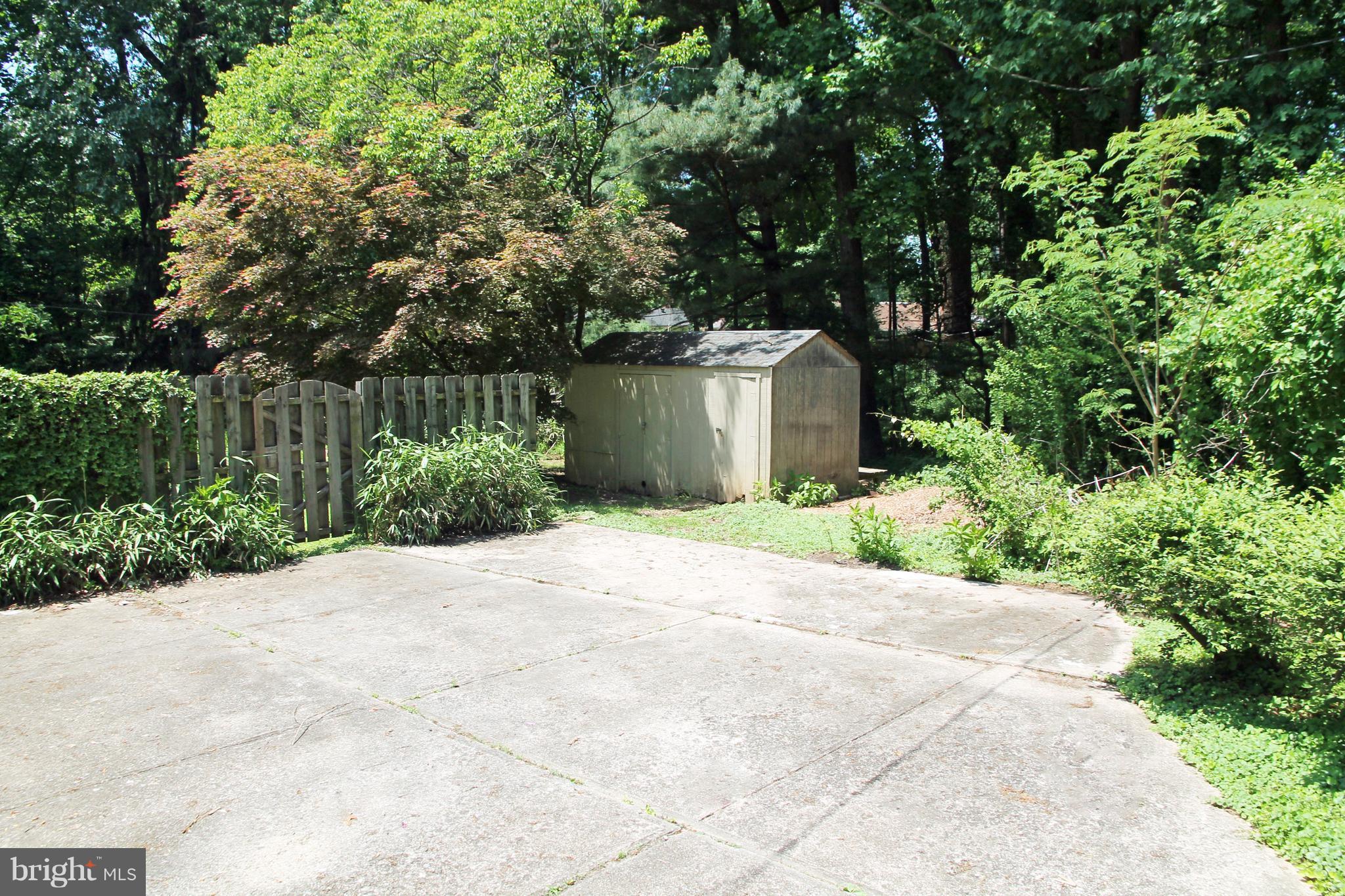 34 Cedarhill Road Randallstown, MD 21133 - Photo 21 of 30 Patio / Shed