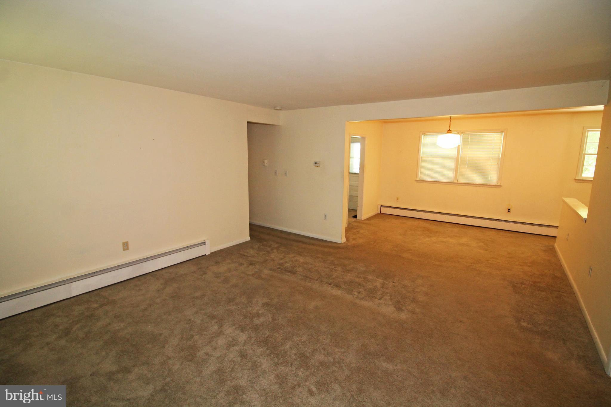 34 Cedarhill Road Randallstown, MD 21133 - Photo 4 of 30 Living Room