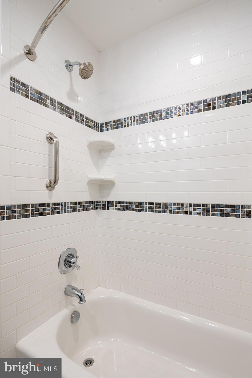 8719 Postoak Road Potomac, MD 20854 - Photo 26 of 54 Full Bathroom