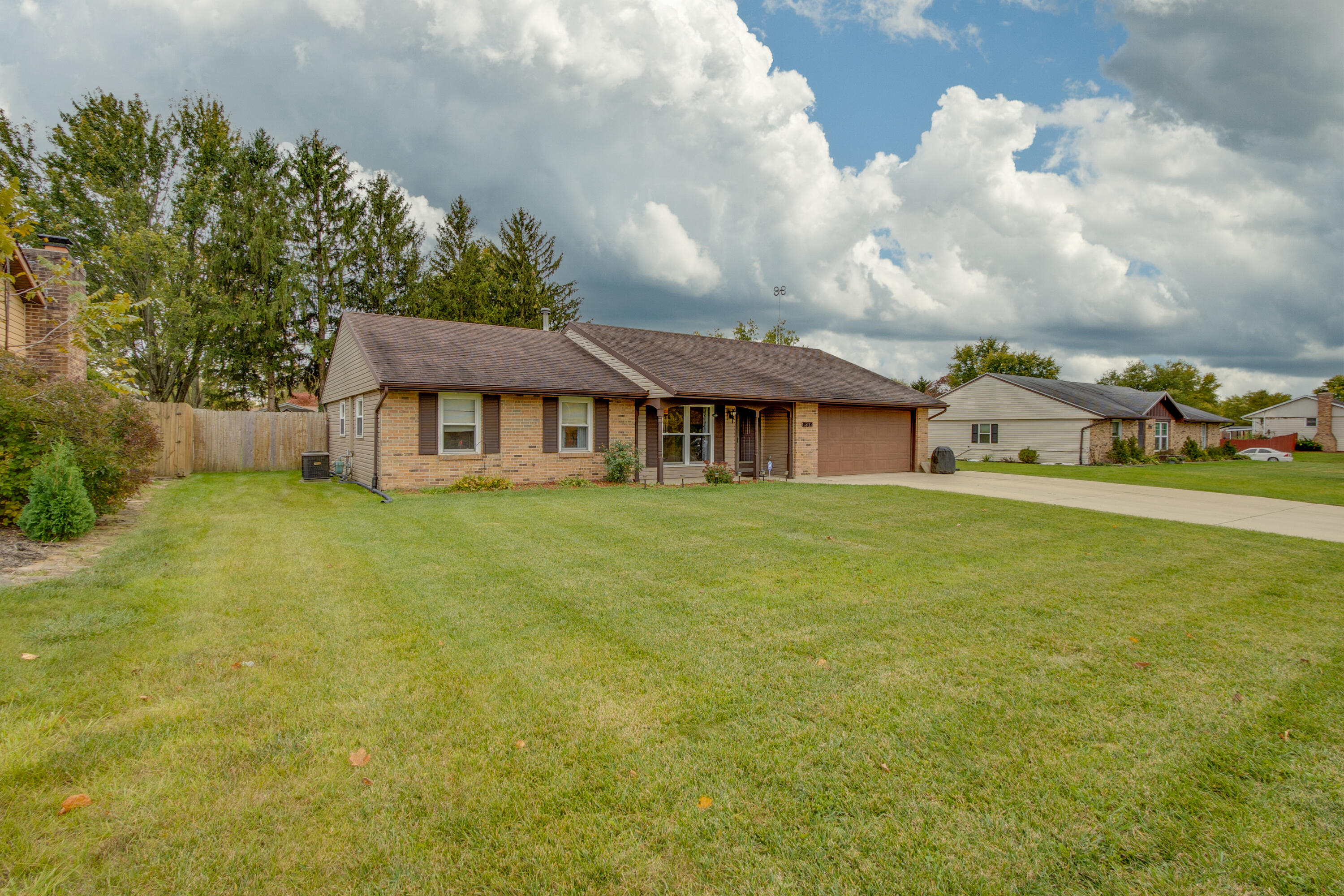 1833 Villa Road Springfield, OH 45503 - Photo 3 of 27