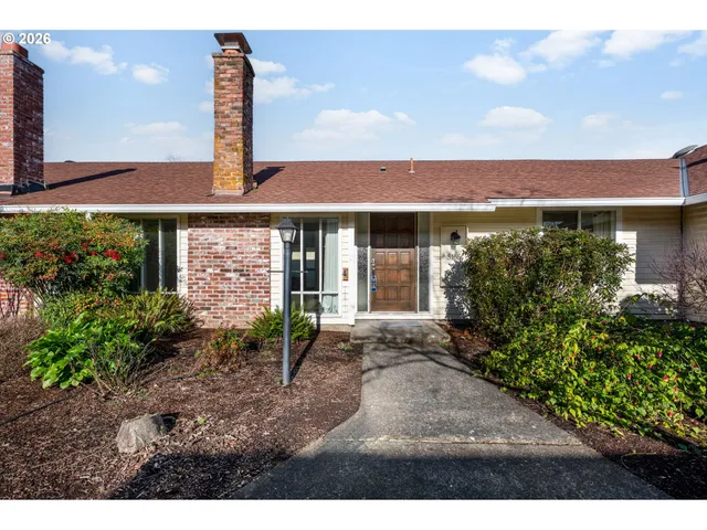 $315,000 | 5165 Southwest Normandy Place, Beaverton, OR 97005