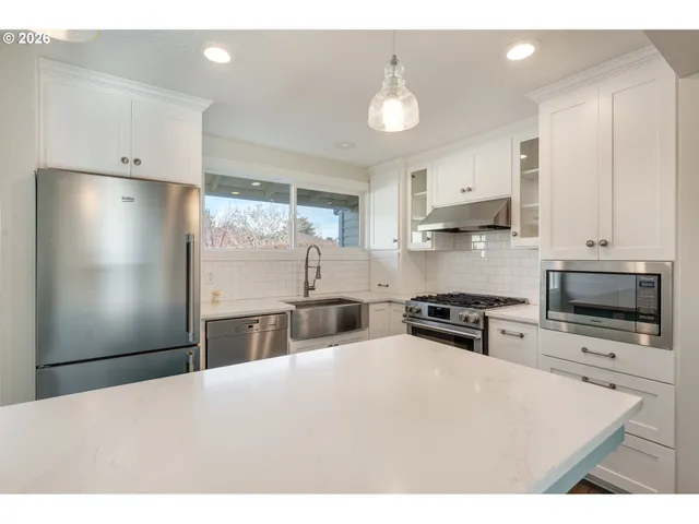 $315,000 | 5165 Southwest Normandy Place, Beaverton, OR 97005