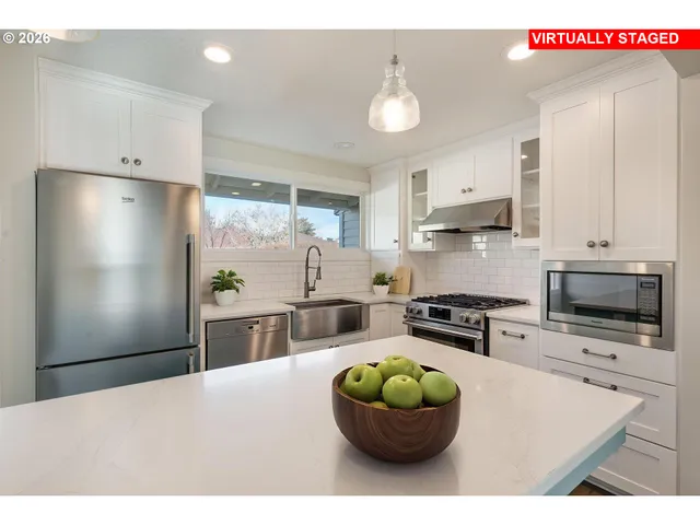 $315,000 | 5165 Southwest Normandy Place, Beaverton, OR 97005