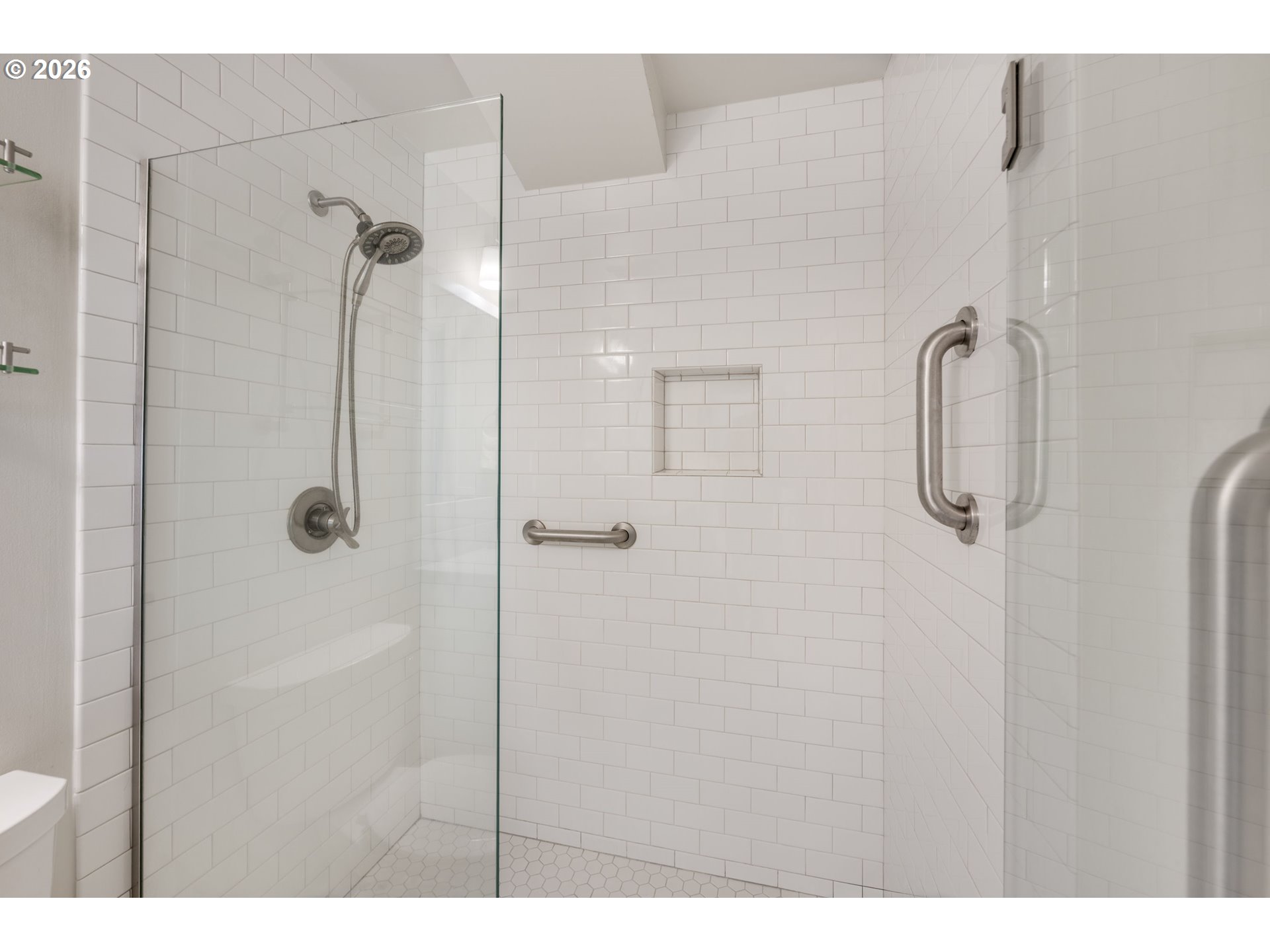 5165 Southwest Normandy Place Beaverton, OR 97005 - Photo 24 of 47 Bathroom