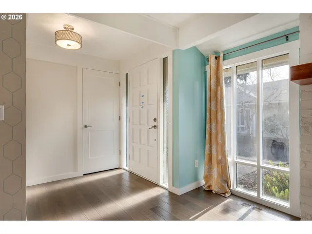 $315,000 | 5165 Southwest Normandy Place, Beaverton, OR 97005