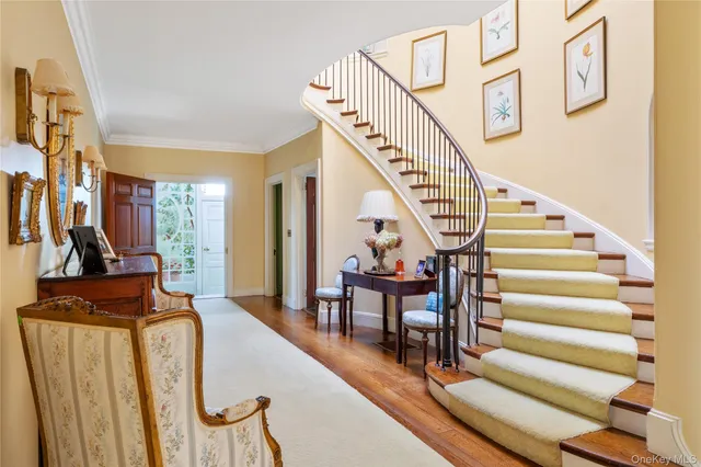 $12,950,000 | 10 Lands End Road, Locust Valley, NY 11560