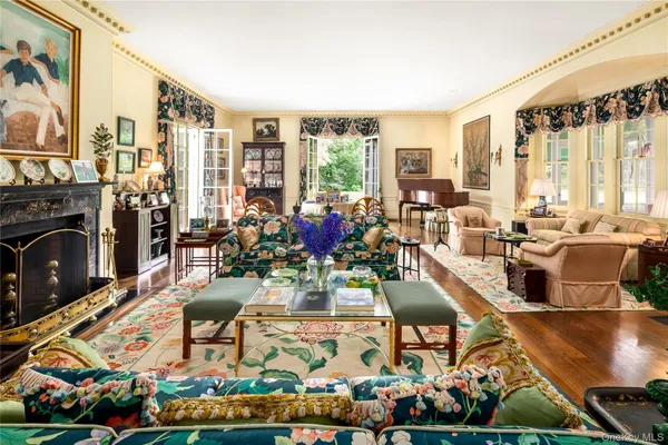 $11,750,000 | 10 Lands End Road, Locust Valley, NY 11560