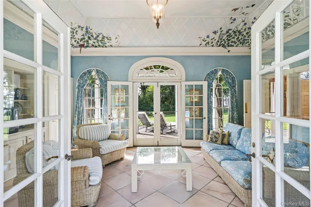 $12,950,000 | 10 Lands End Road, Locust Valley, NY 11560