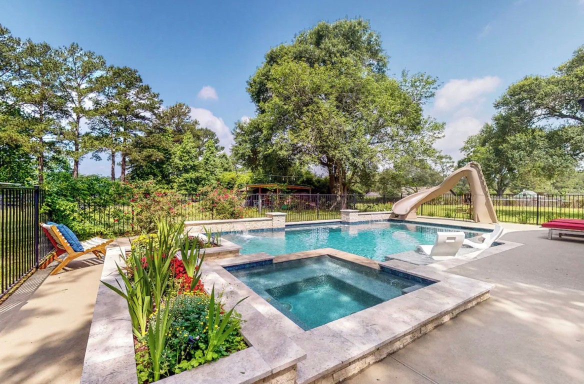 30819 Quinn Road Tomball, TX 77375 - Photo 28 of 30 Beautiful pool with hot tub!