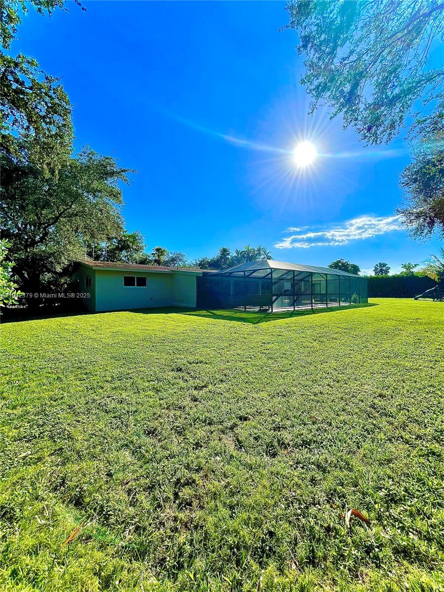 7305 Southwest 132nd Street Pinecrest, FL 33156 - Photo 12 of 13