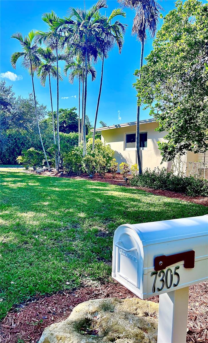 7305 Southwest 132nd Street Pinecrest, FL 33156 - Photo 3 of 13