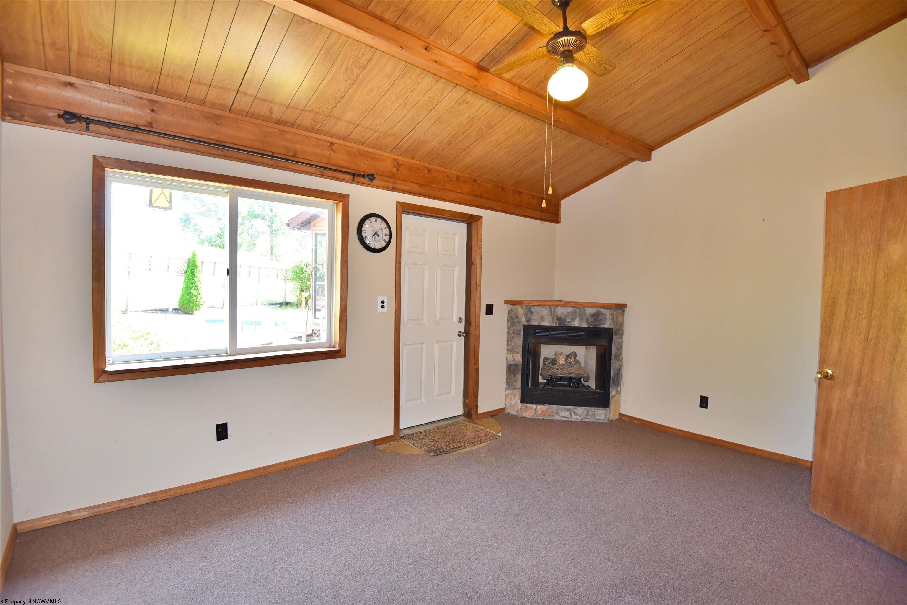 5984 Green Valley Road Bridgeport, WV 26330 - Photo 31 of 40 Gallery Image 31