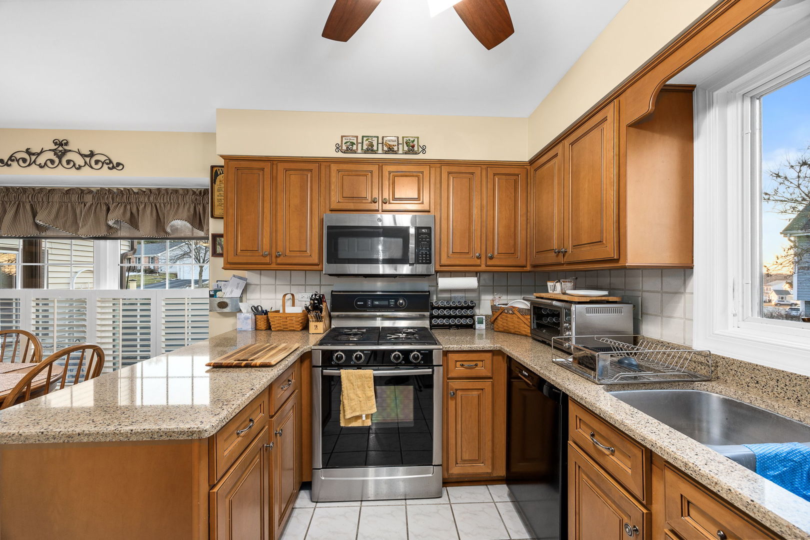 N441 Virginia Street Winfield, IL 60190 - Photo 11 of 39