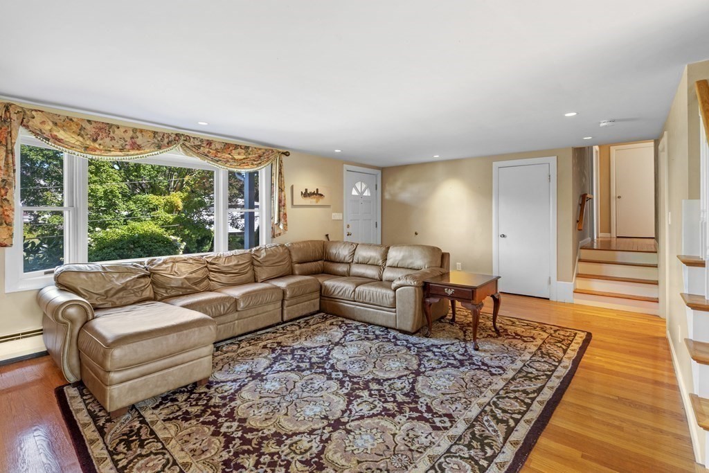 35 Haley Road Marblehead, MA 01945 - Photo 15 of 41