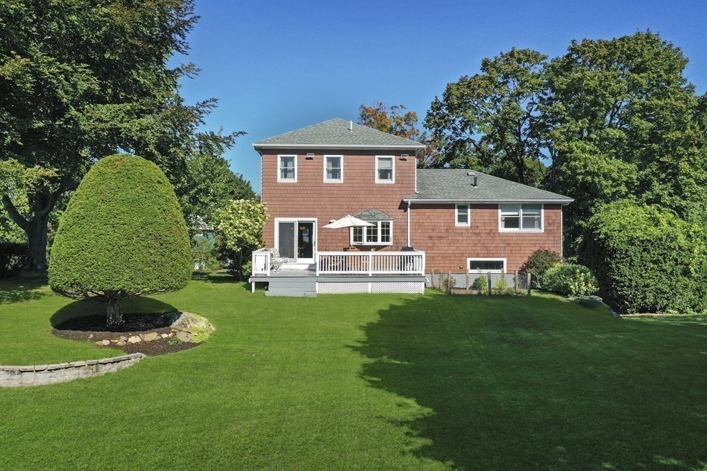 35 Haley Road Marblehead, MA 01945 - Photo 6 of 41